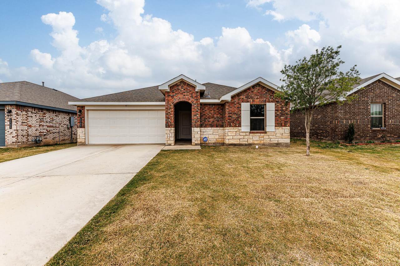 2305 150th Street - Photo 1