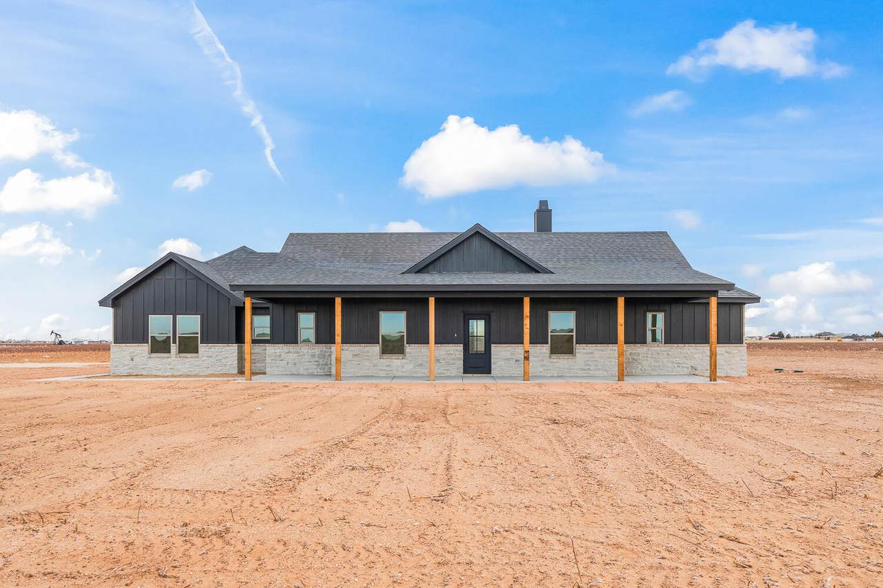 5603 County Road 6100 - Photo 1