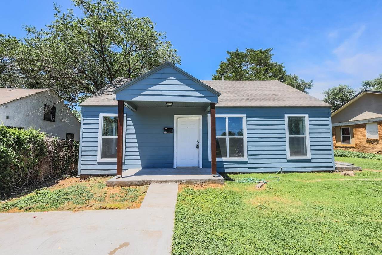 2114 20th Street - Photo 1