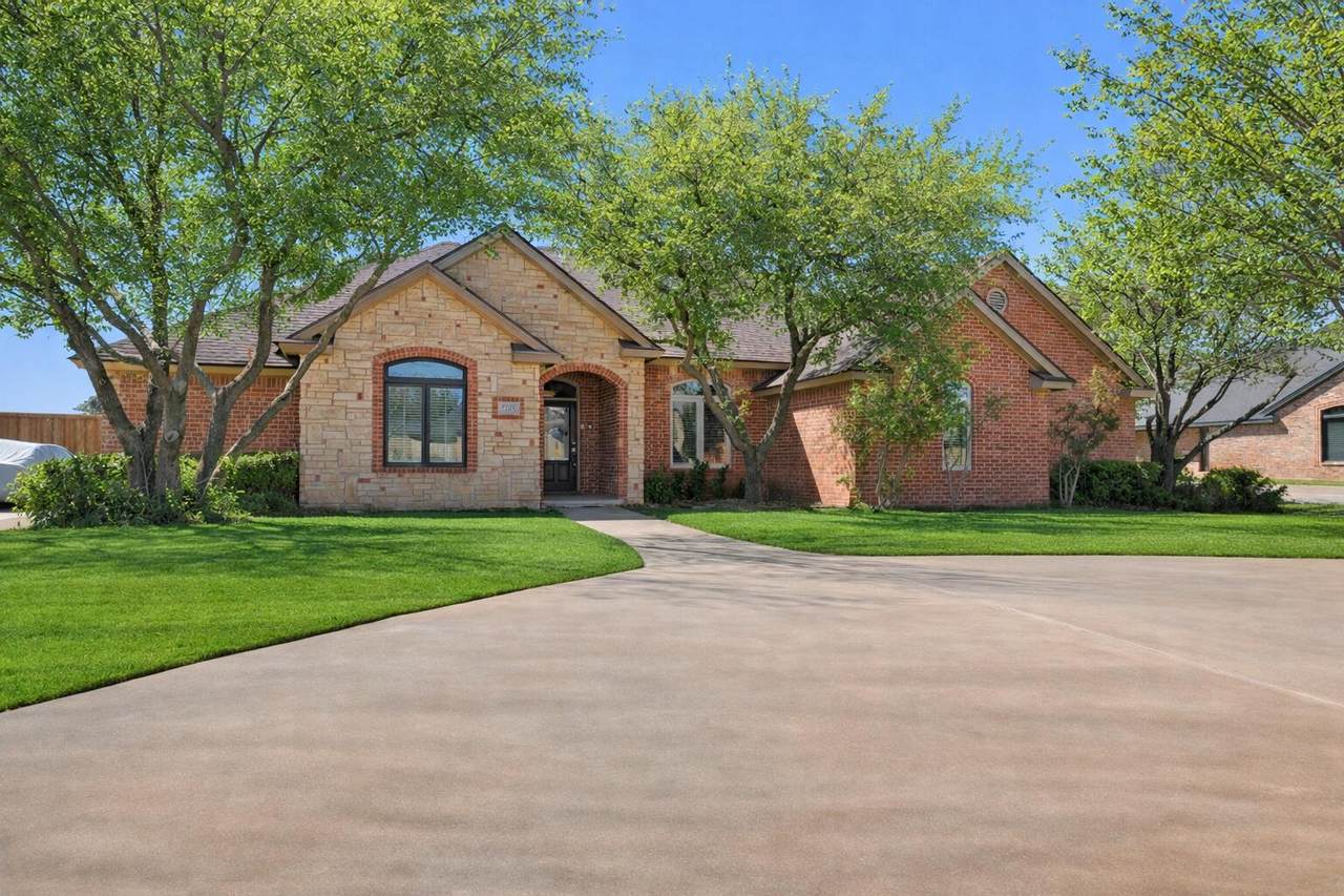 7205 78th Street - Photo 1