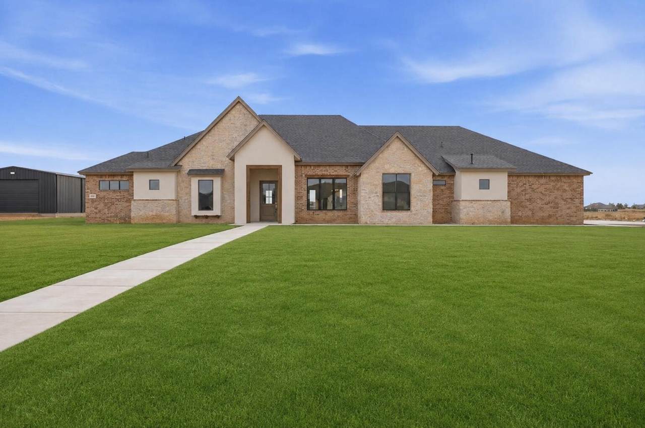 309 Maple Street - Photo 1