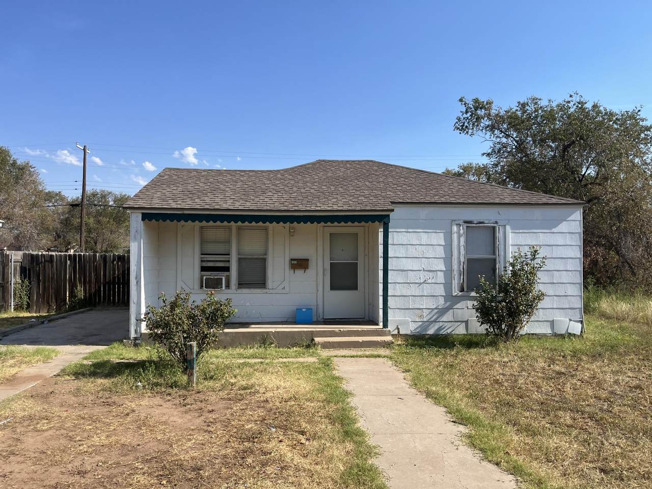 2810 41st Street - Photo 1