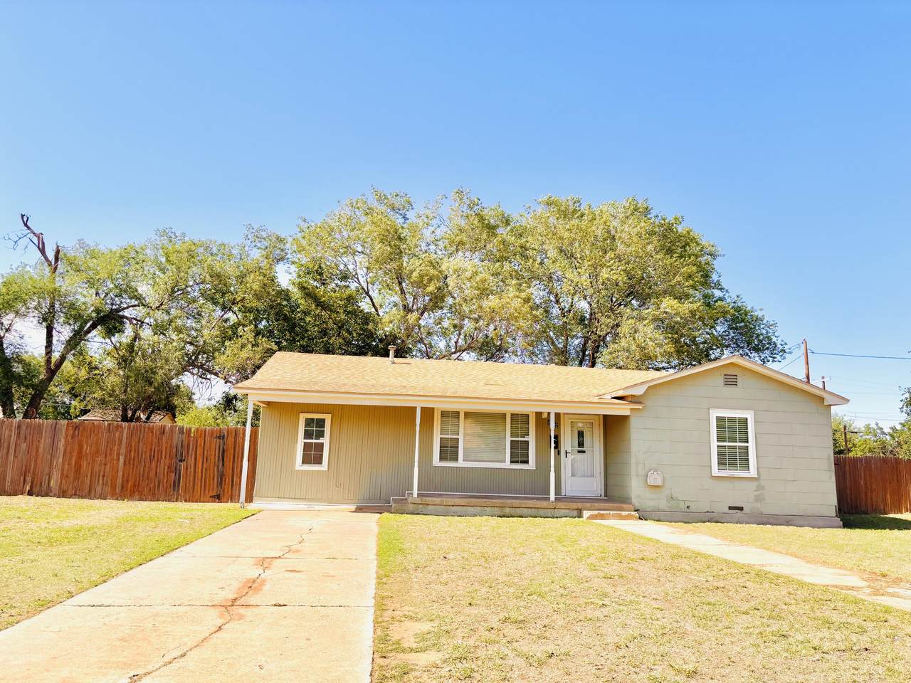 https://bt-photos.global.ssl.fastly.net/lubbock/1280_boomver_1_20260609040832080398000000-2.jpg