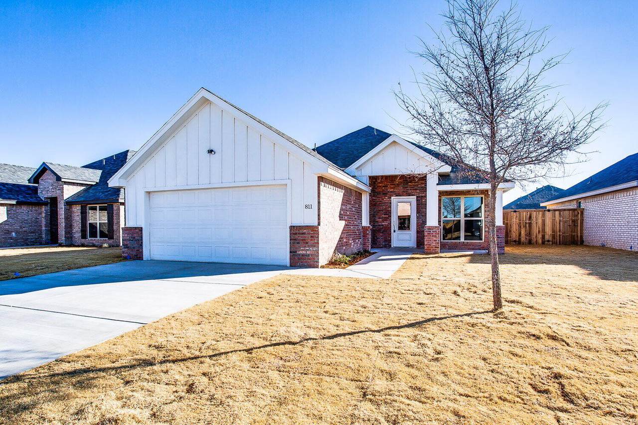 811 4th Street - Photo 1