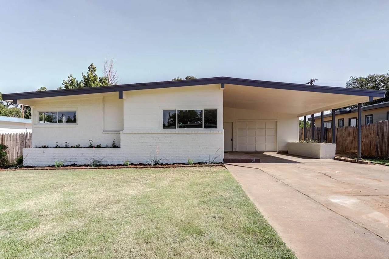 4517 44th Street - Photo 1