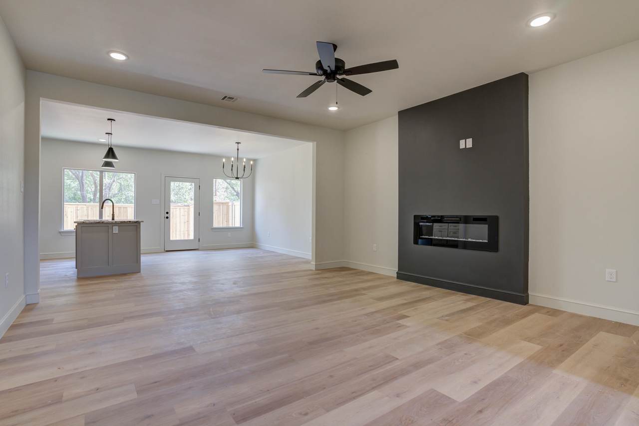 https://bt-photos.global.ssl.fastly.net/lubbock/1280_boomver_1_20260610215241116540000000-2.jpg