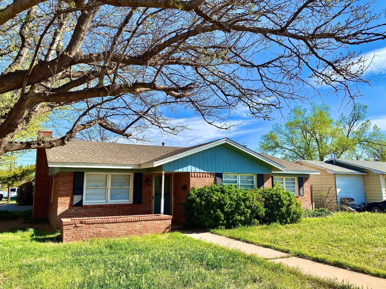 3020 45th Street - Photo 1