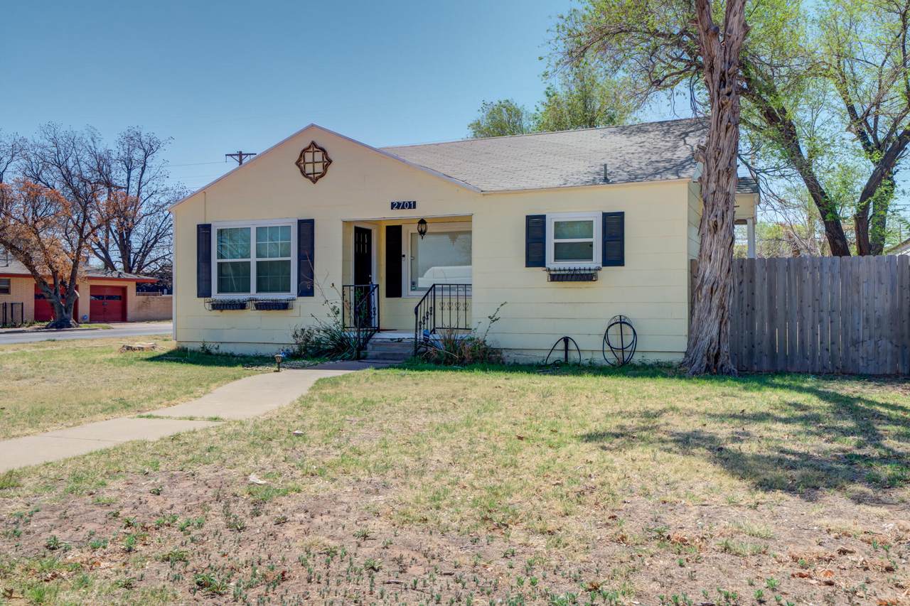2701 33rd Street - Photo 1