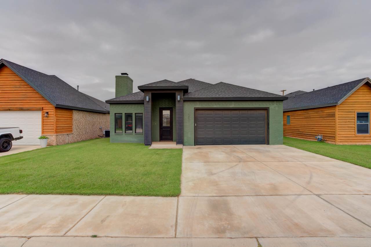 1011 Grover Avenue - Photo 1