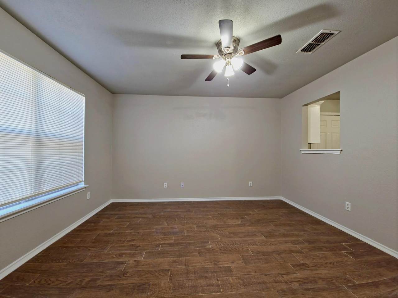 https://bt-photos.global.ssl.fastly.net/lubbock/1280_boomver_1_20260618150519476712000000-2.jpg