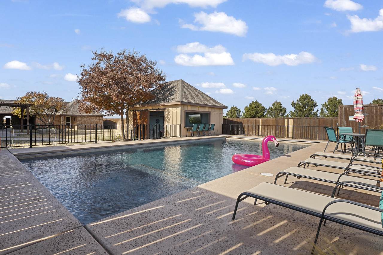 https://bt-photos.global.ssl.fastly.net/lubbock/1280_boomver_1_20260619033751507042000000-2.jpg