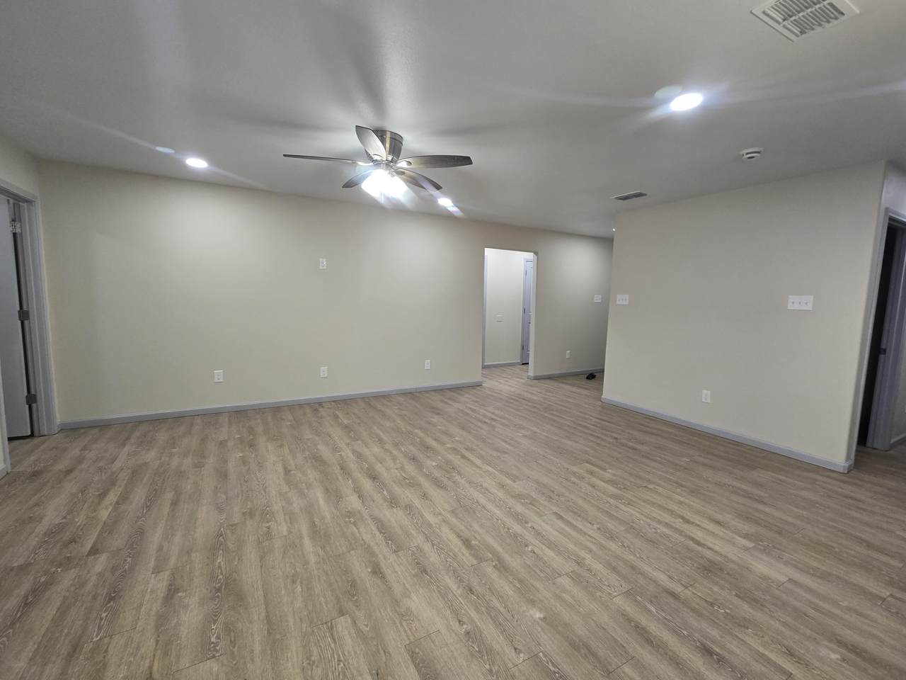 https://bt-photos.global.ssl.fastly.net/lubbock/1280_boomver_1_20260622194830460922000000-2.jpg