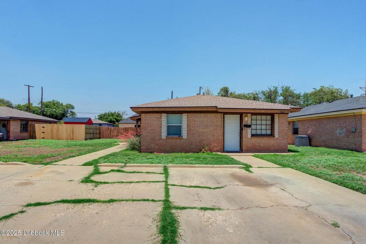 2304 40th Street - Photo 1