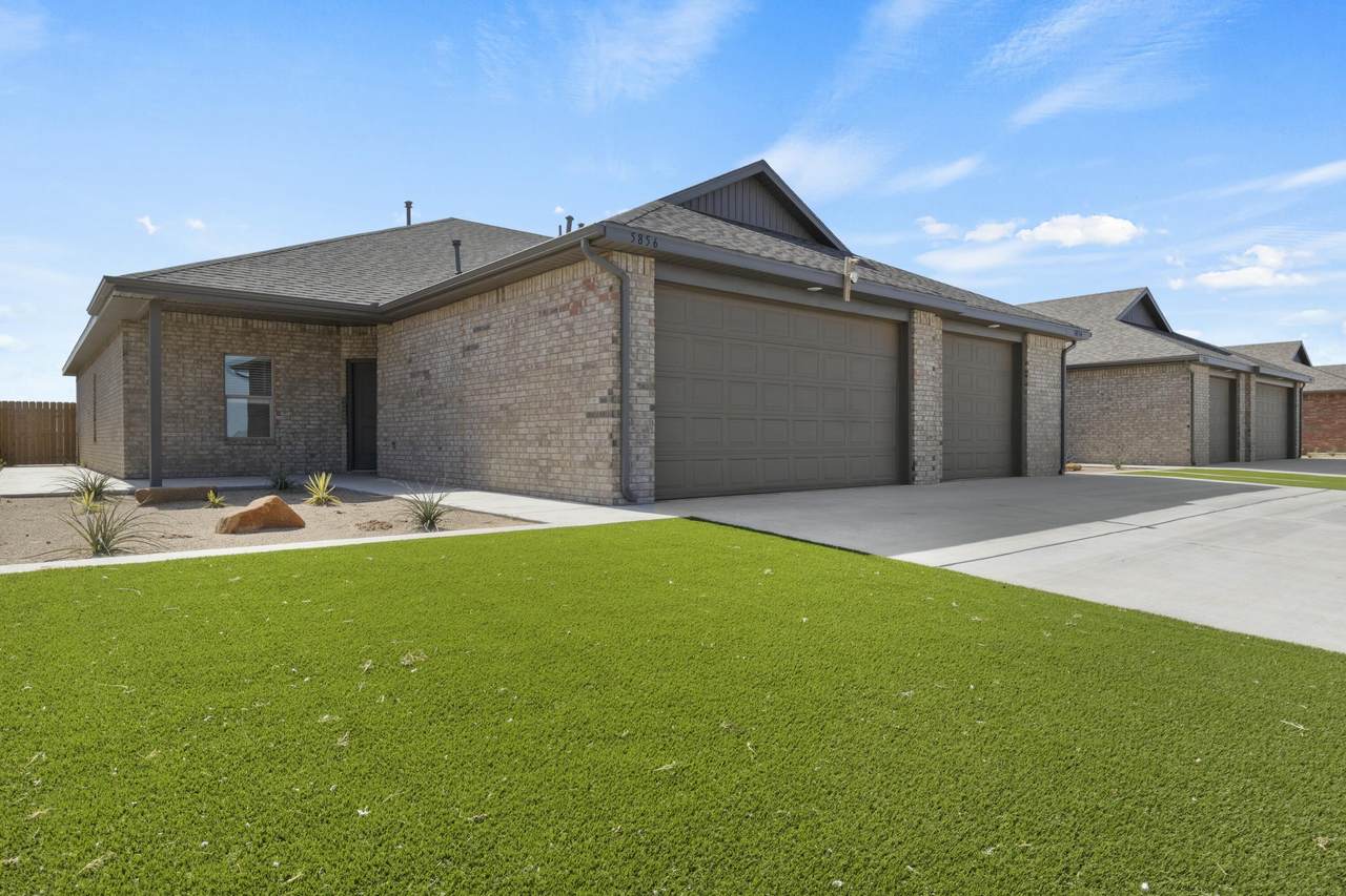 5856 Virginia Avenue - Photo 1