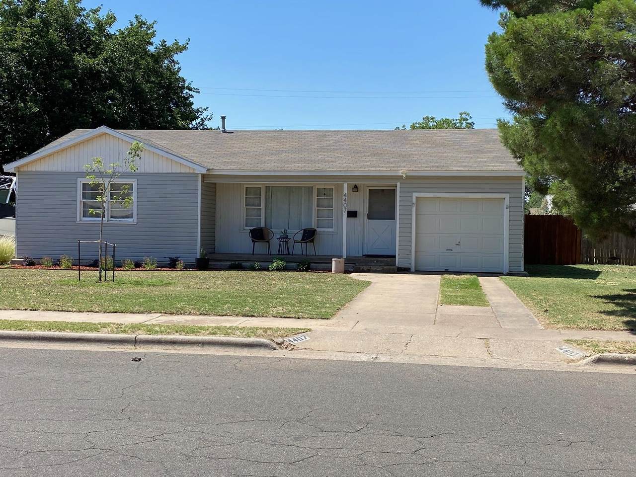 4407 37th Street - Photo 1