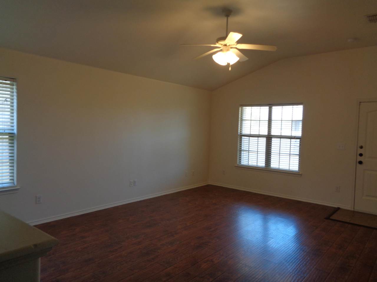 https://bt-photos.global.ssl.fastly.net/lubbock/1280_boomver_1_20260629144817099556000000-2.jpg