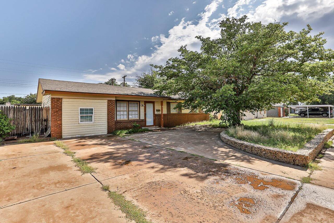 1916 71st Street - Photo 1