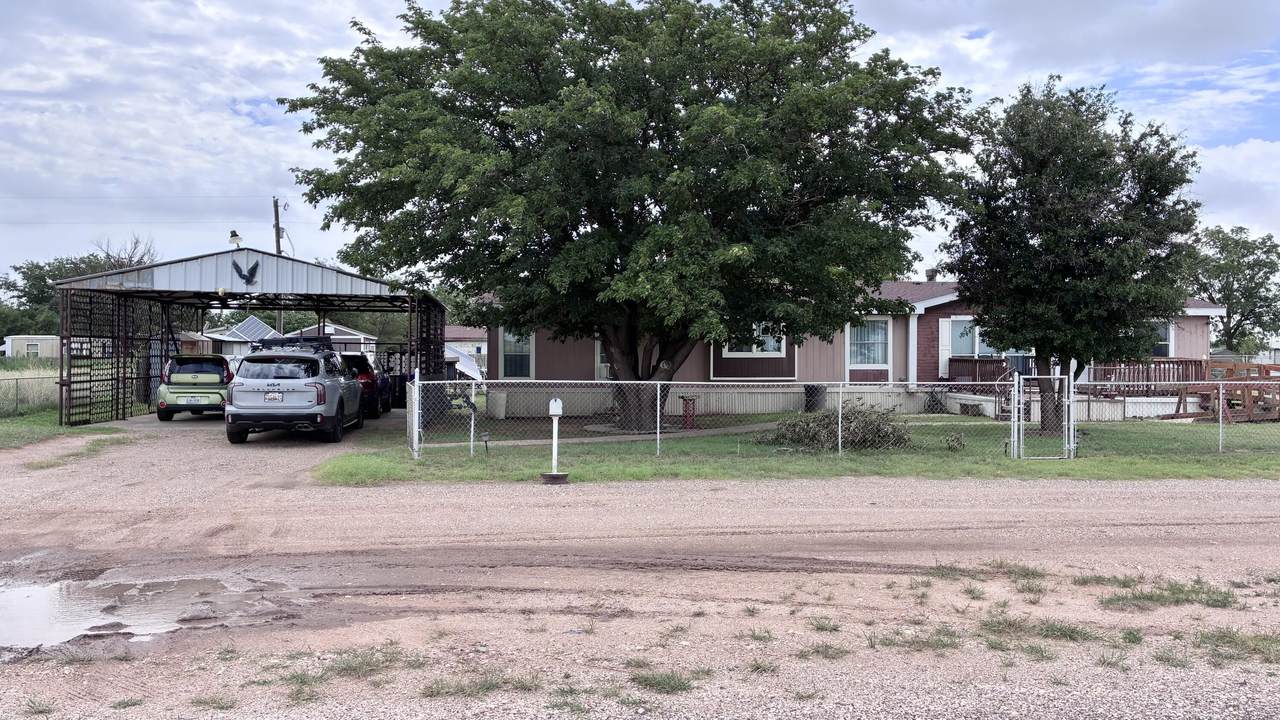 1930 Tulip Avenue - Photo 1