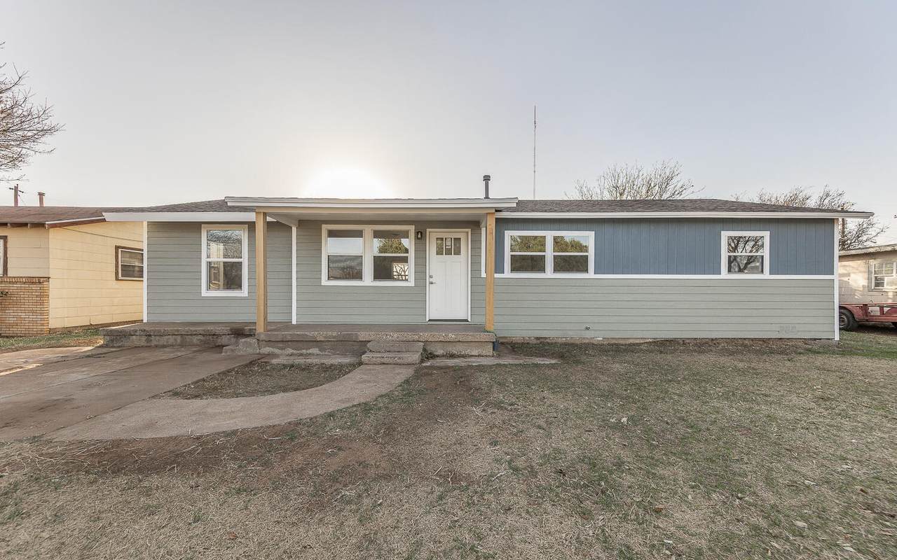 5409 Avenue D - Photo 1