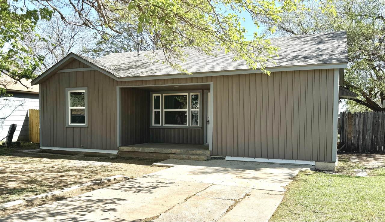 2009 49th Street - Photo 1
