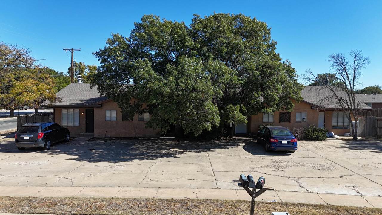 7401 Avenue X - Photo 1