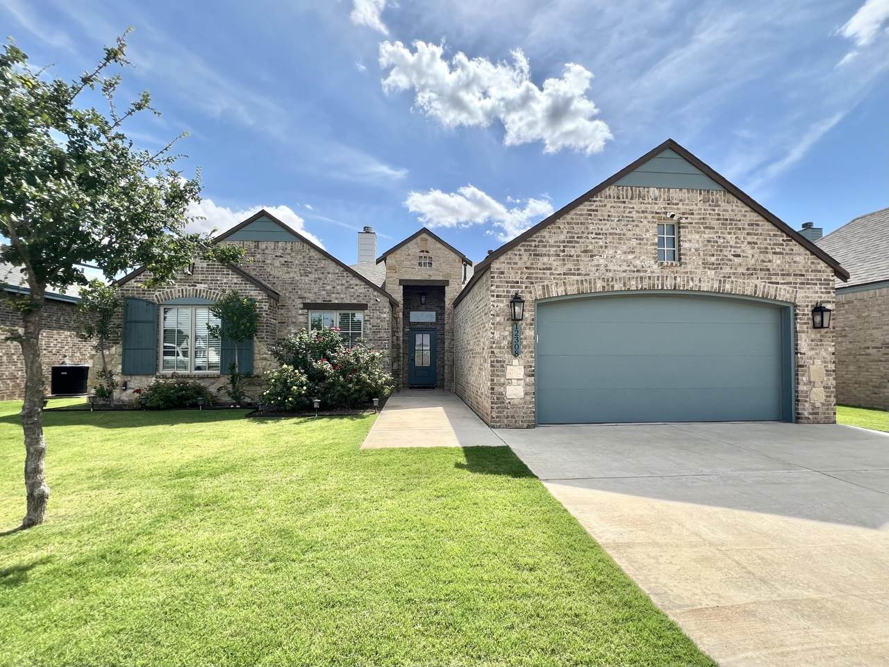 12308 Kenosha Avenue - Photo 1