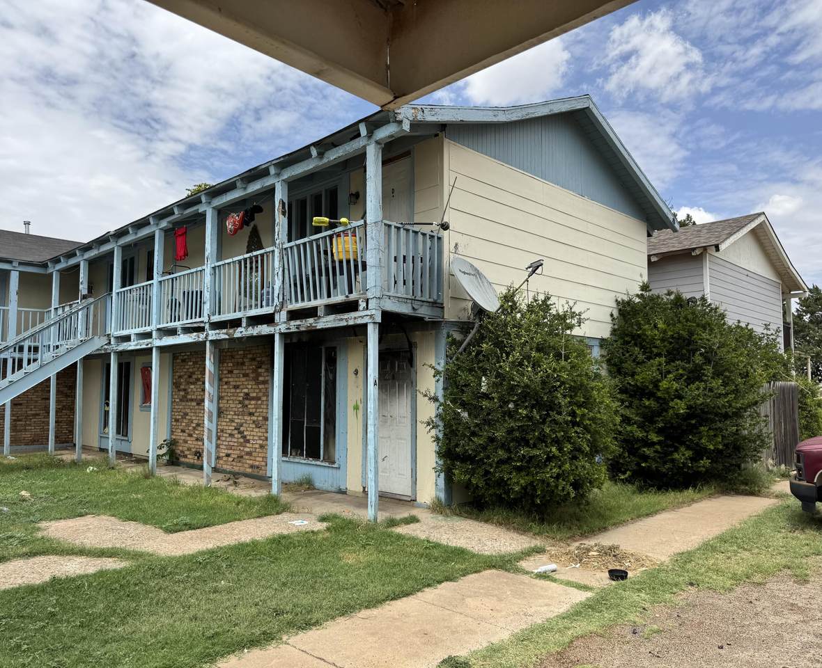1314 65th Drive - Photo 1