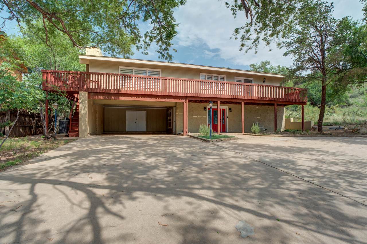 10 Brookhollow Drive - Photo 1