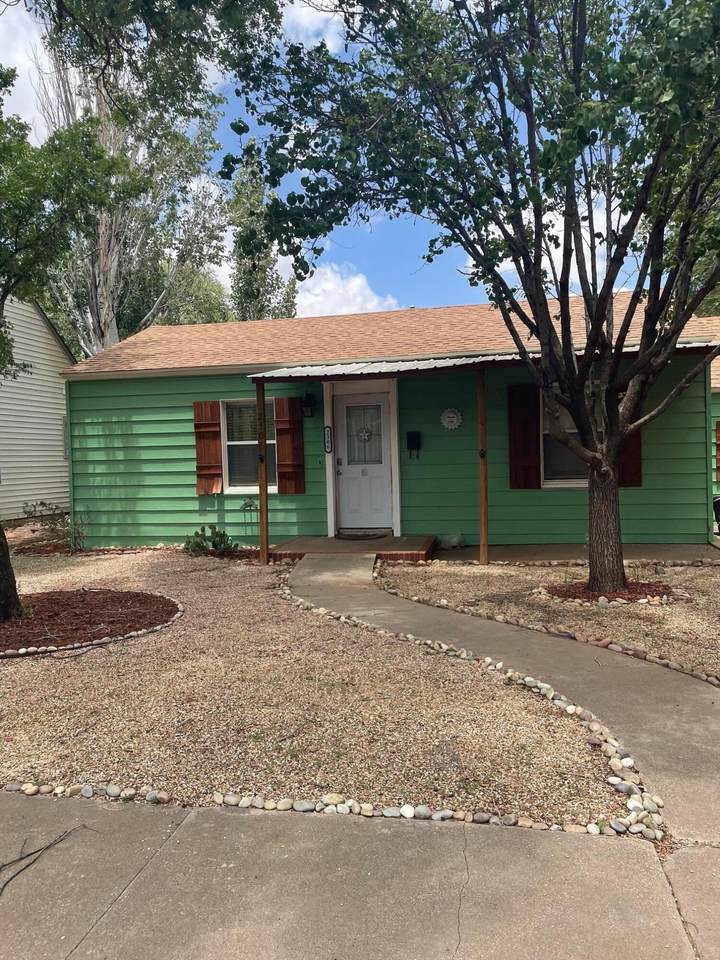 2306 28th Street - Photo 1