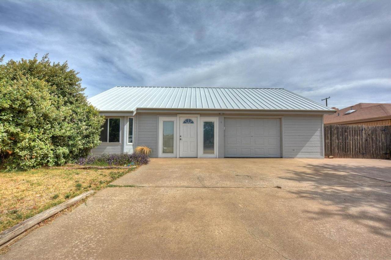 4816 61st Street - Photo 1