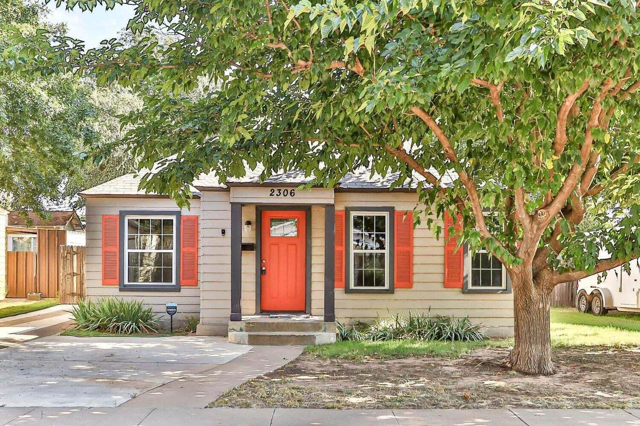 2306 20th Street - Photo 1