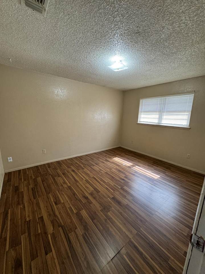 https://bt-photos.global.ssl.fastly.net/lubbock/1280_boomver_1_20260715191039025217000000-2.jpg
