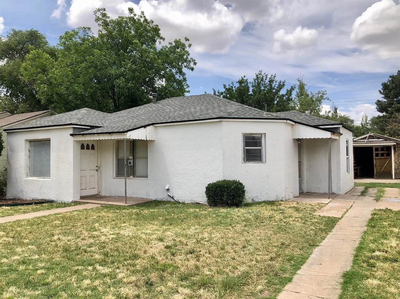2610 30th Street - Photo 1