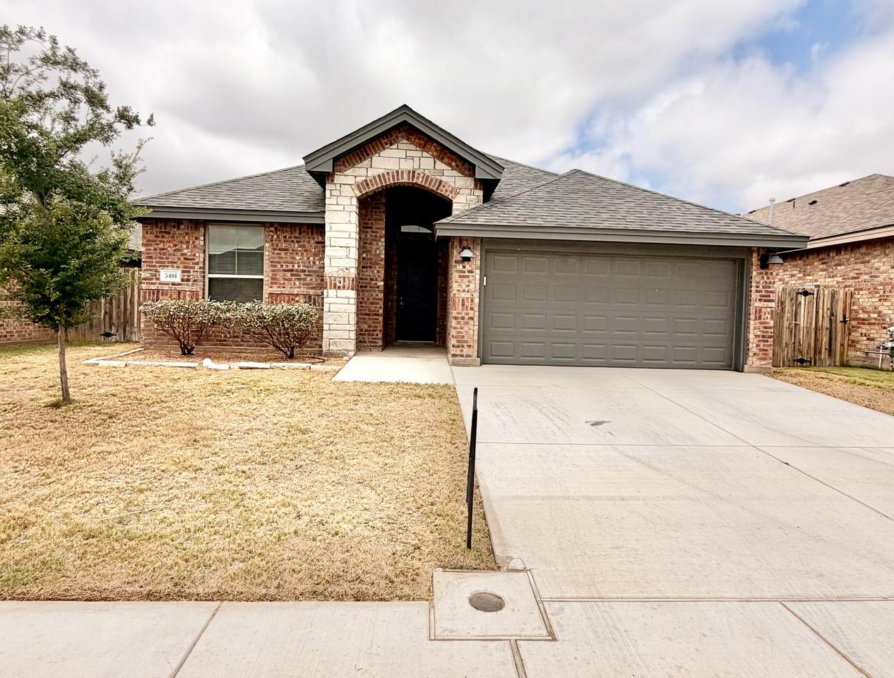 5401 Lamont Avenue - Photo 1