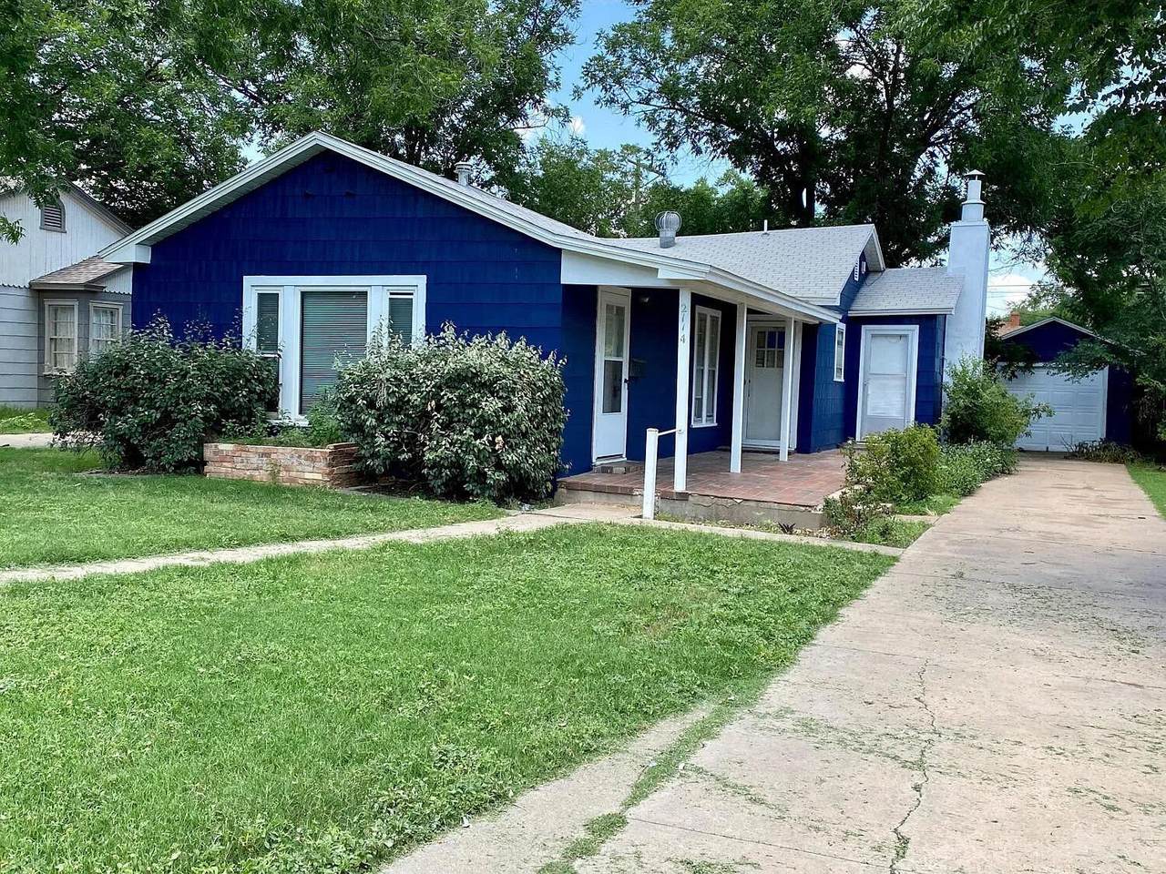 2114 29th Street - Photo 1