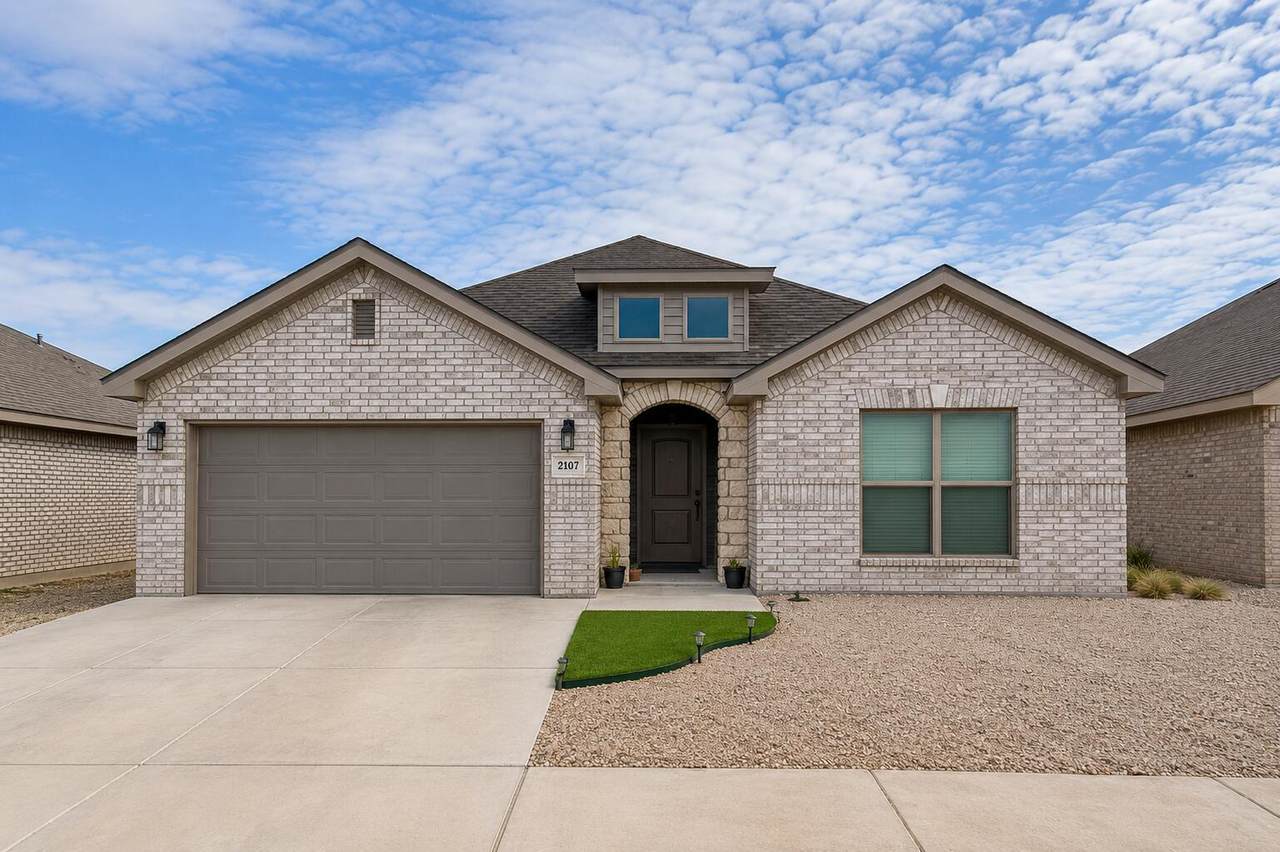 2107 Kirksey Avenue - Photo 1