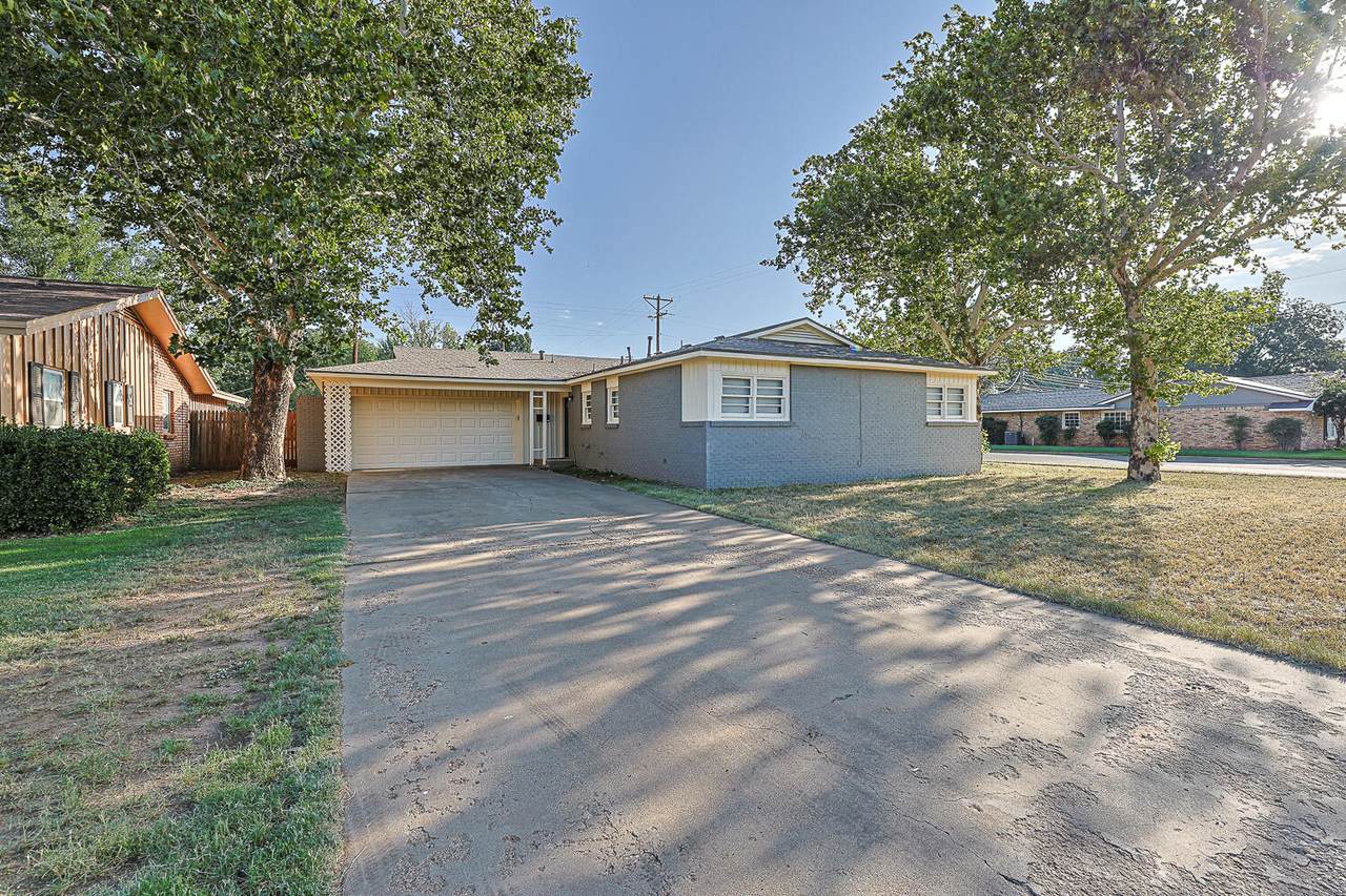 4202 53rd Street - Photo 1