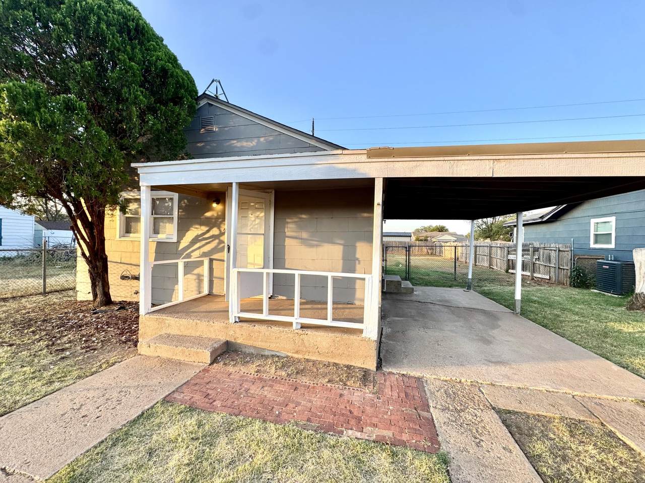 3213 Erskine Street - Photo 1