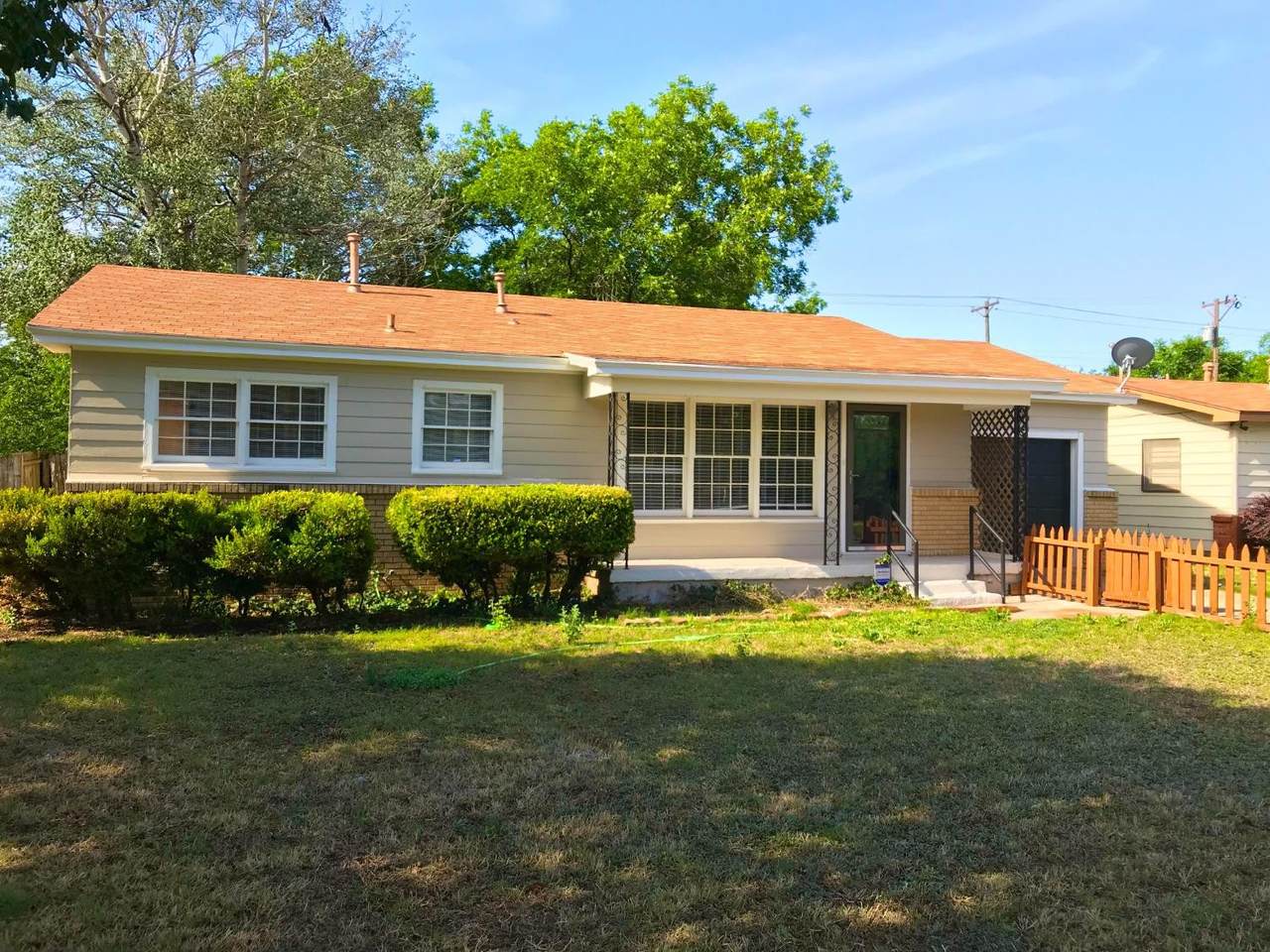 2305 46th Street - Photo 1