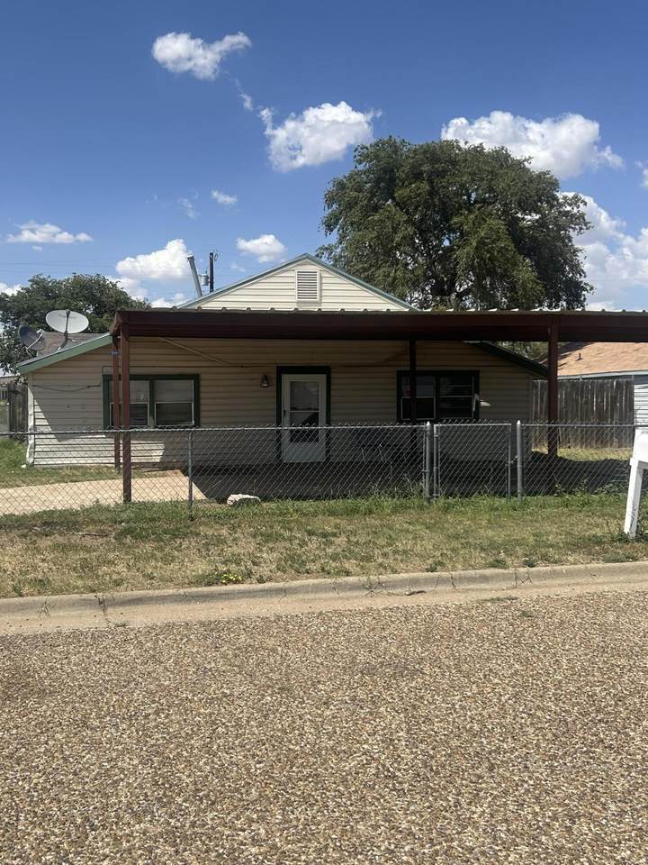 1913 16th Street - Photo 1