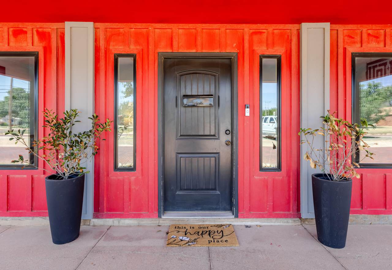 208 Texas Avenue - Photo 1
