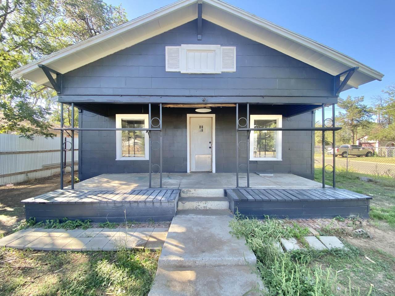 2123 21st Street - Photo 1