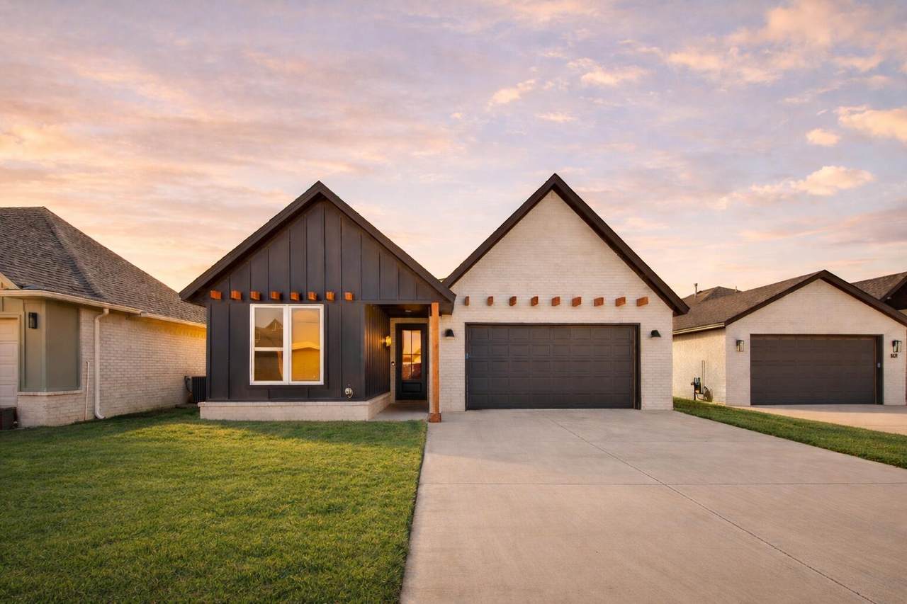 1019 Grover Avenue - Photo 1