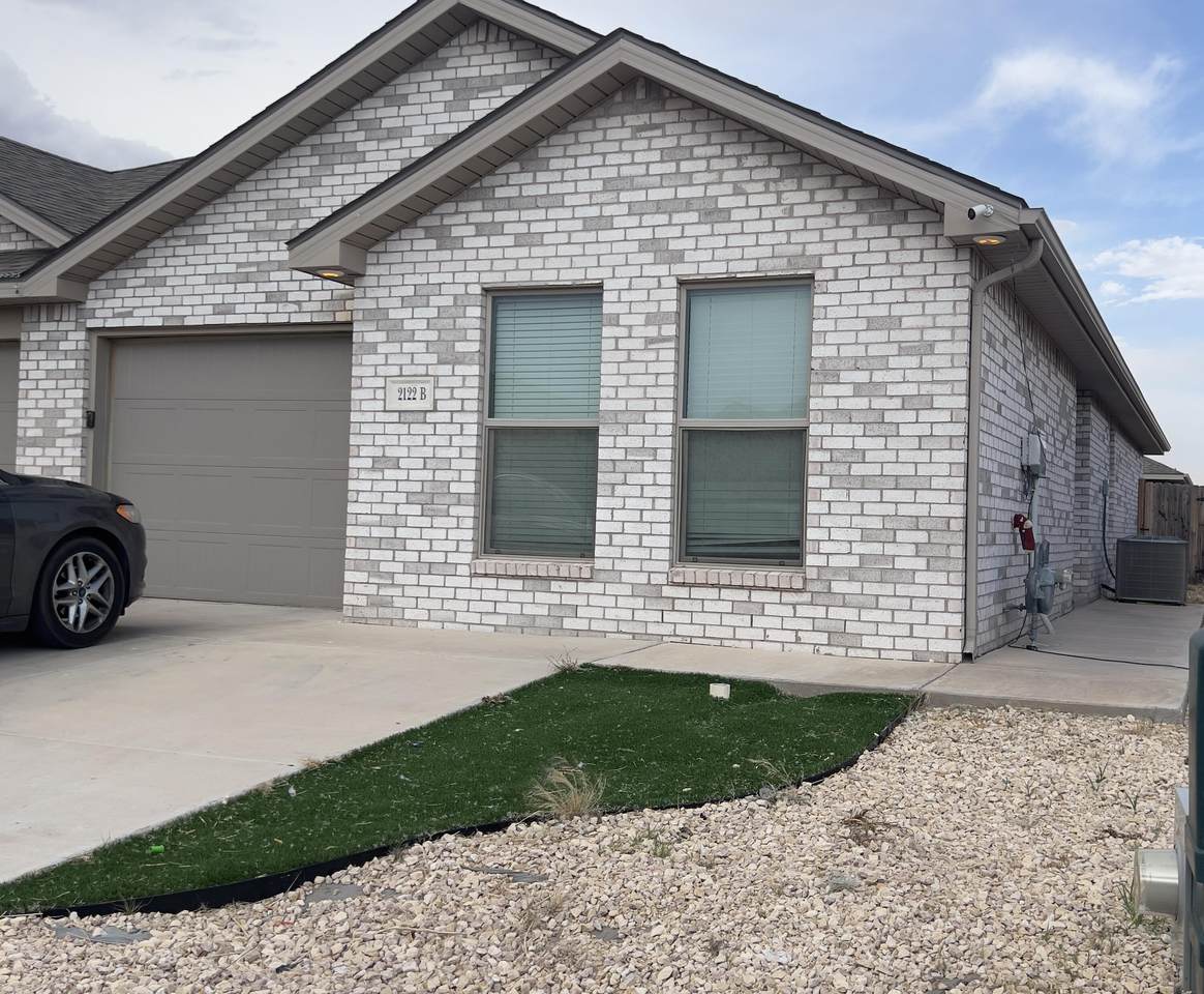 2114 Jayton Avenue - Photo 1