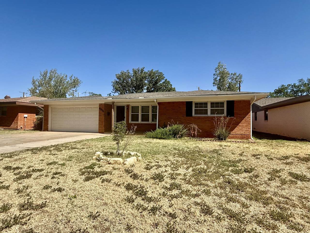 4918 12th Street - Photo 1