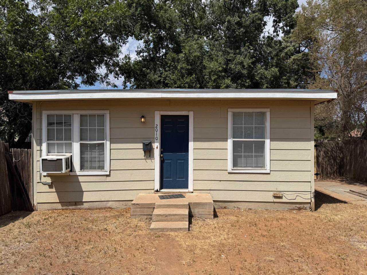 2010 32nd Street - Photo 1
