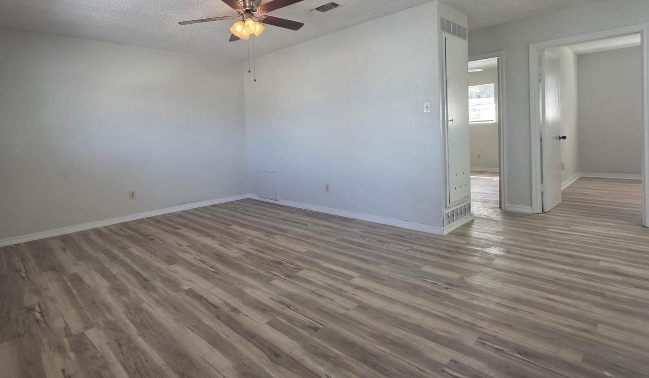 https://bt-photos.global.ssl.fastly.net/lubbock/1280_boomver_1_20260826185516082587000000-2.jpg