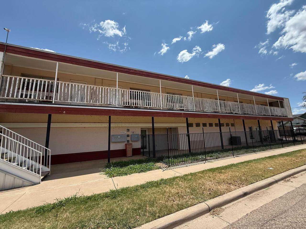 2123 15th Street - Photo 1