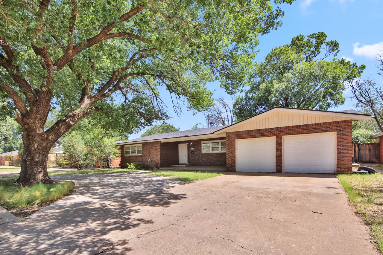 3607 45th Street - Photo 1