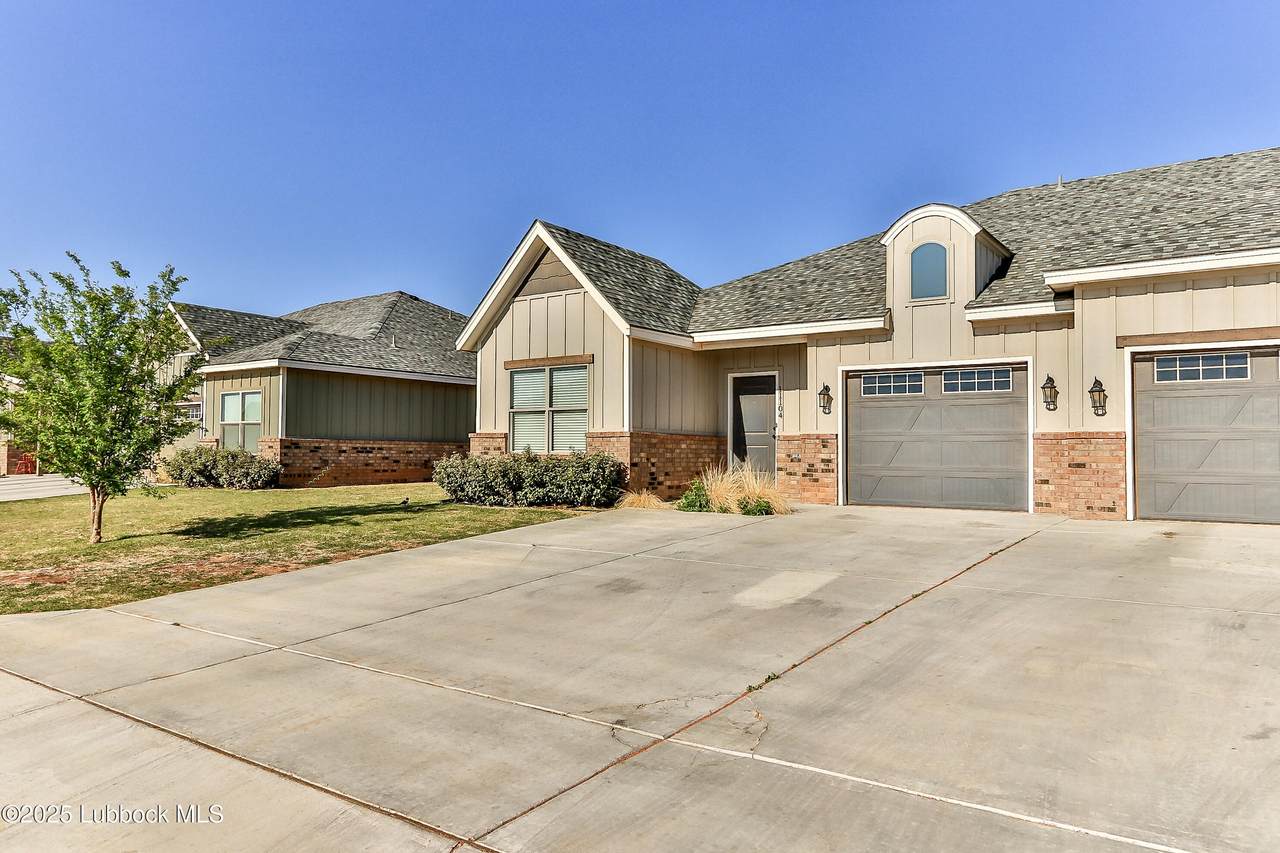 2516 111th Street - Photo 1